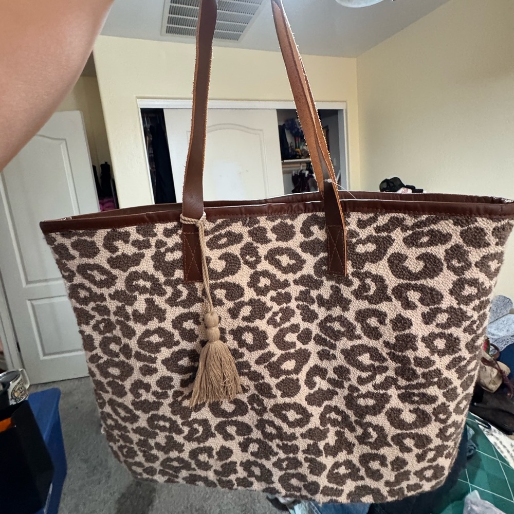 Leopard Print Tote Bag with Brown Accents